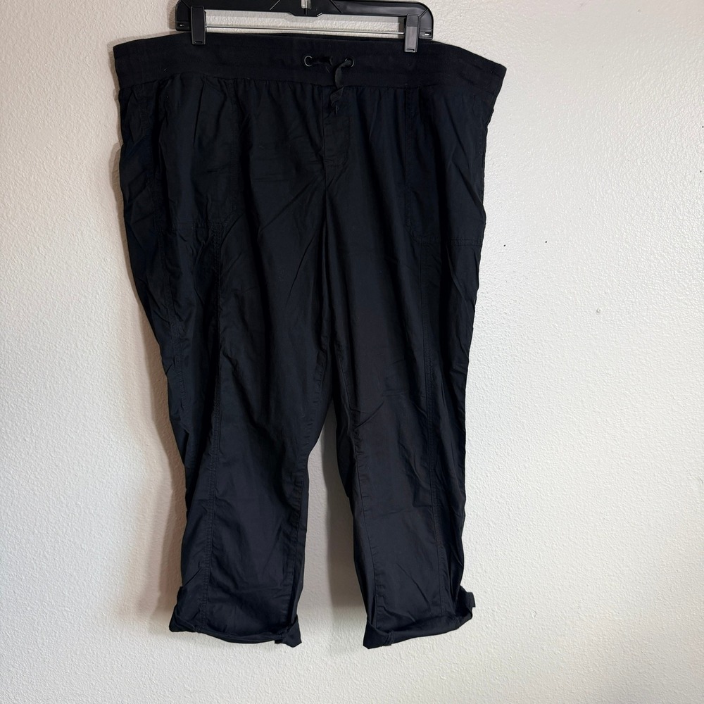 Torrid Feel The Fit Black Cropped Cargo Pants Plus Size 3R Drawstring Waist